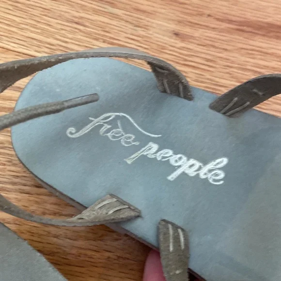Free People Vacation Day Wrap Sandals Light Grey Leather Size 37 EU 7 US - Picture 7 of 13